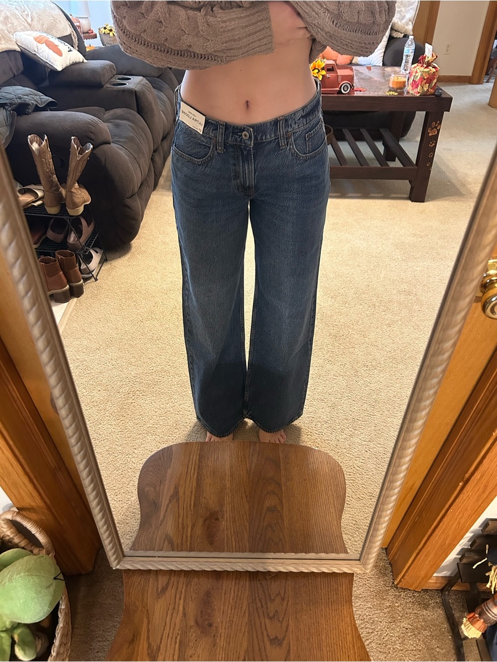 NWT Abercrombie Embroidered Bow Low Rise Ultra Loose Jeans Size 27 Regular